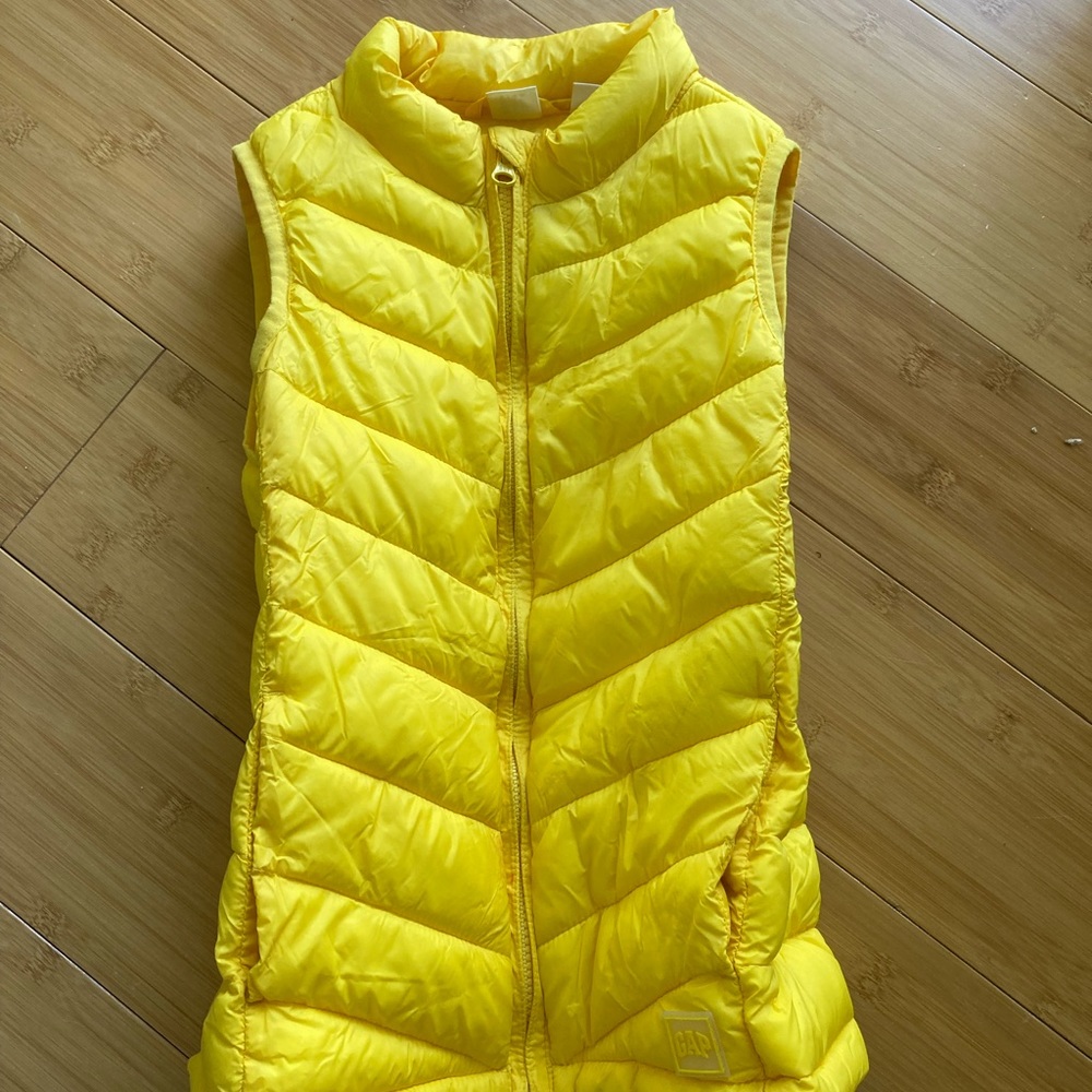 Gap kids lightweight down vest